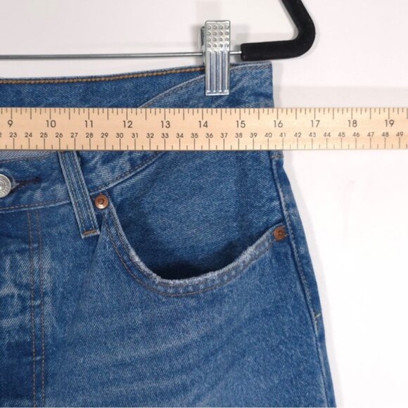 LEVI’S PREMIUM 501 Women’s Button Fly Distressed Jeans Straight Cotton 30x30 - Picture 8 of 16